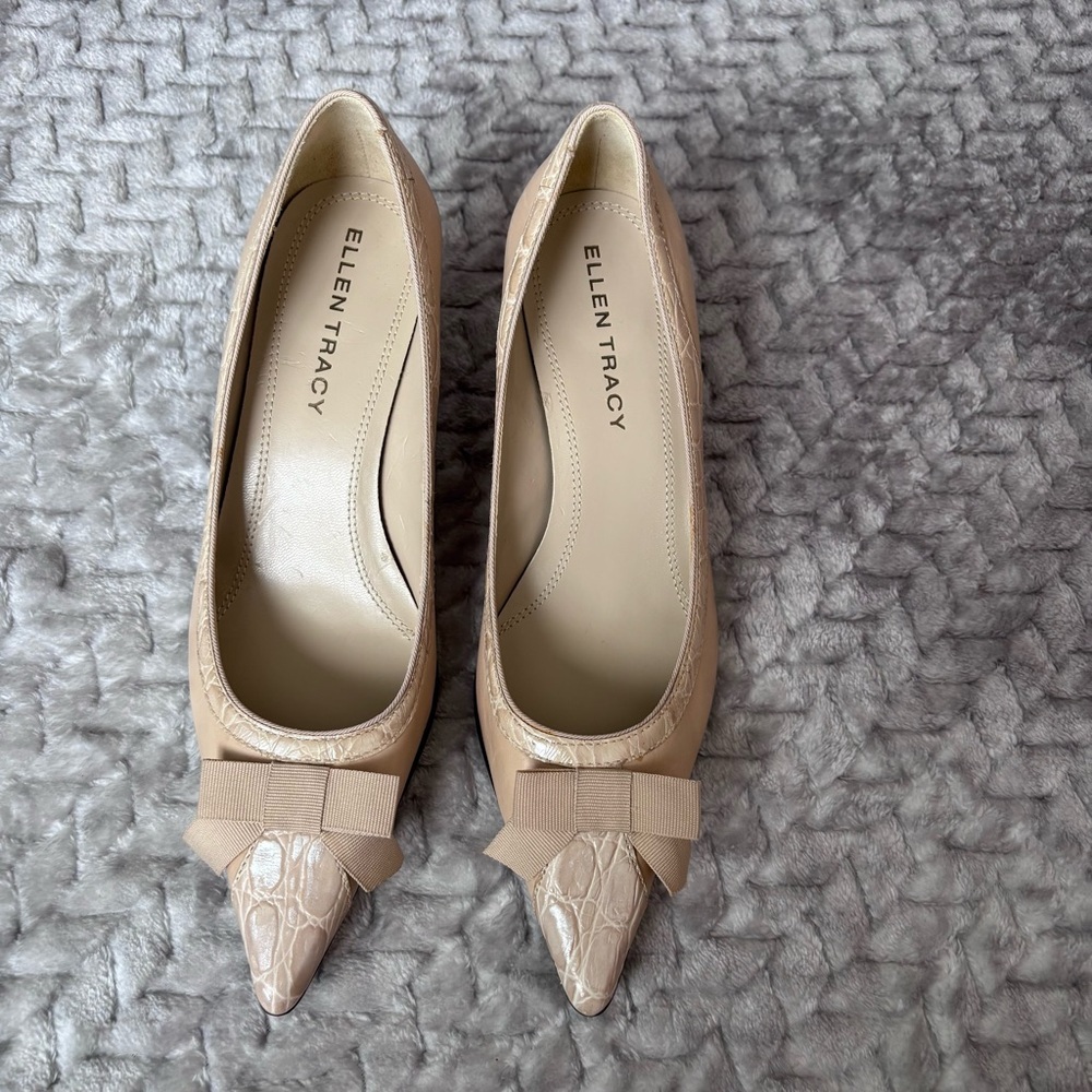 Ellen Tracy Eclipse Beige Croc-Patterned Heels - image 2